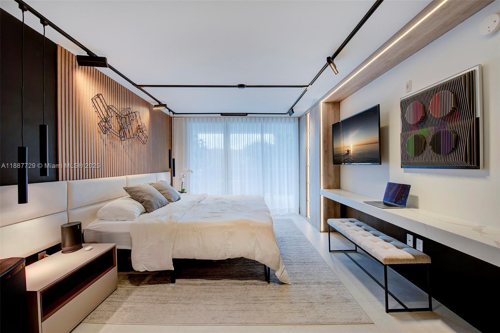 THE PALMS CONDO - Residential Lease