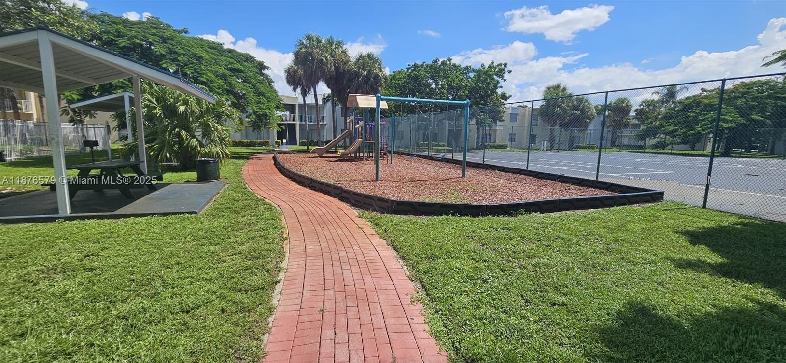 CLEAR LAKE PALMS CONDO - Residential