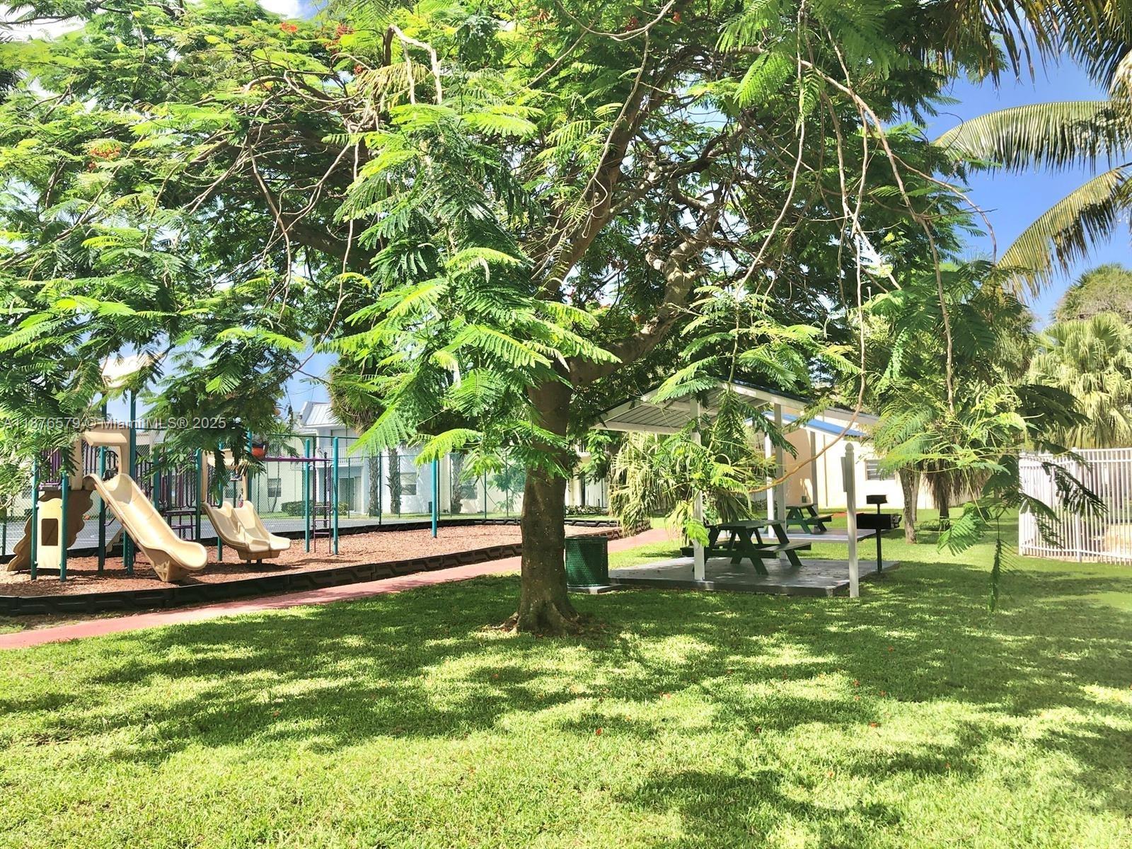 CLEAR LAKE PALMS CONDO - Residential