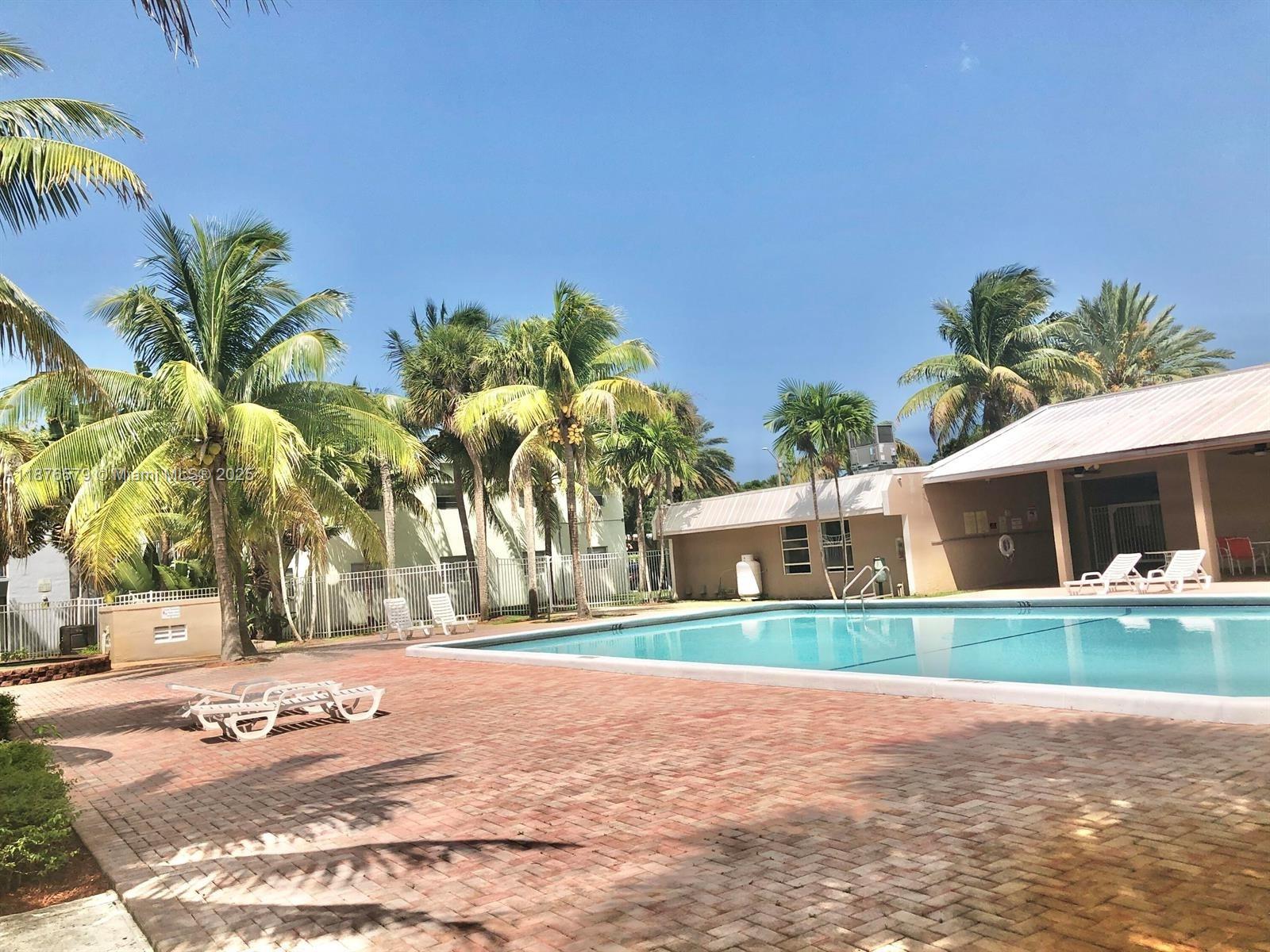 CLEAR LAKE PALMS CONDO - Residential