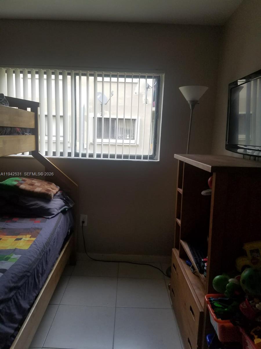 MAGNOLIA LANE CONDO - Residential Lease