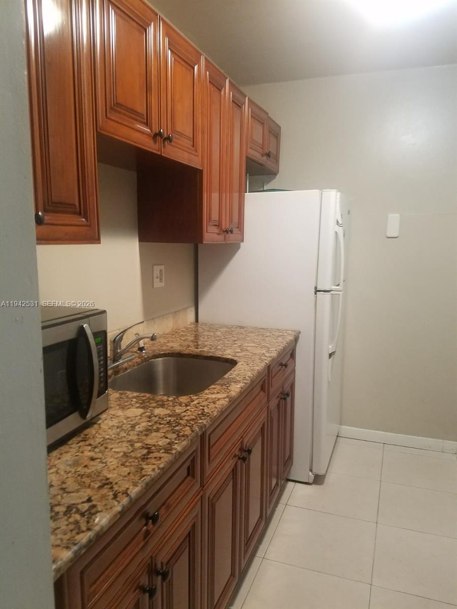 MAGNOLIA LANE CONDO - Residential Lease