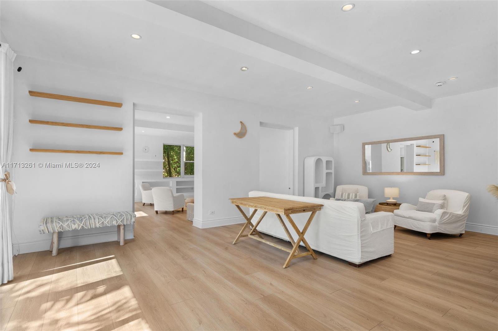 ISLAND HOUSE APT INC - CO - Residential