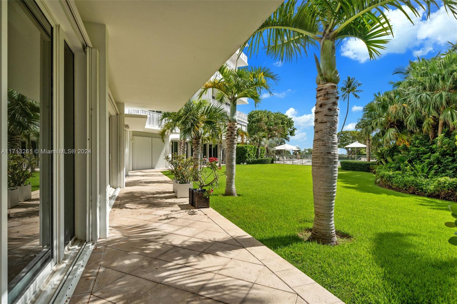 ISLAND HOUSE APT INC - CO - Residential