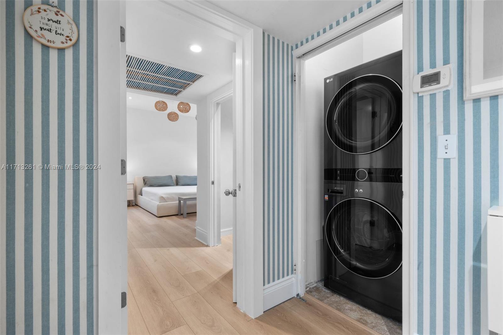 ISLAND HOUSE APT INC - CO - Residential