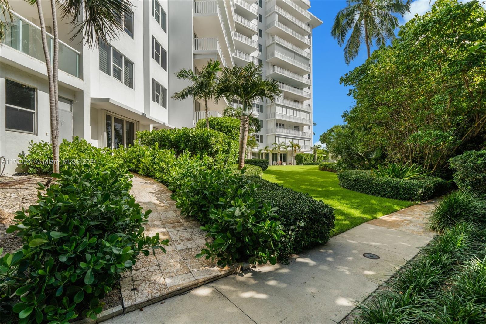 ISLAND HOUSE APT INC - CO - Residential