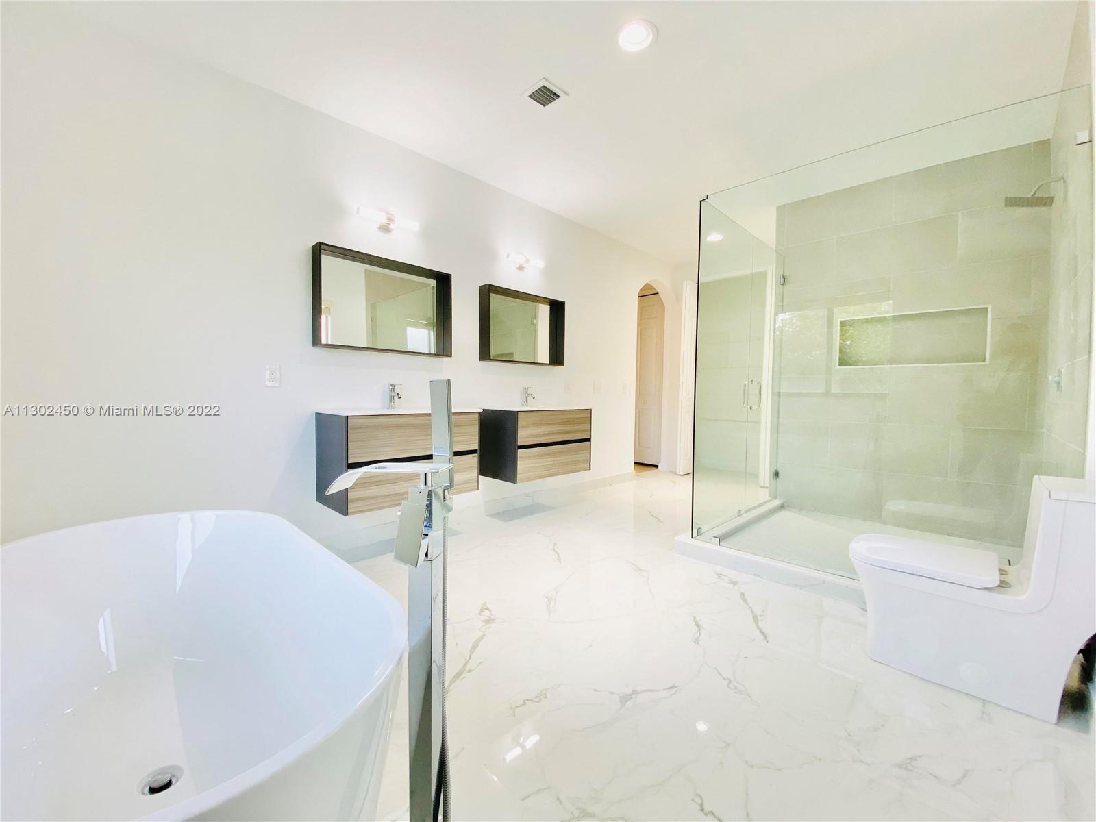 CUTLER CAY - Residential Lease