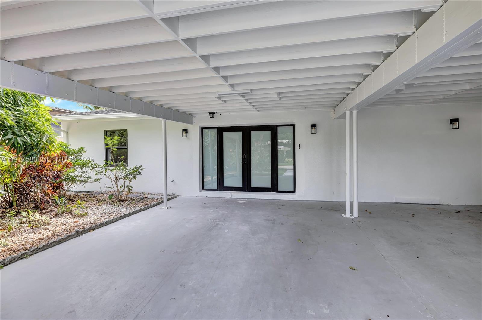 GILL ISLES - Residential Lease