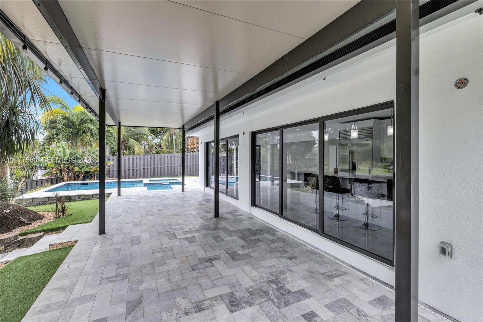 GILL ISLES - Residential Lease