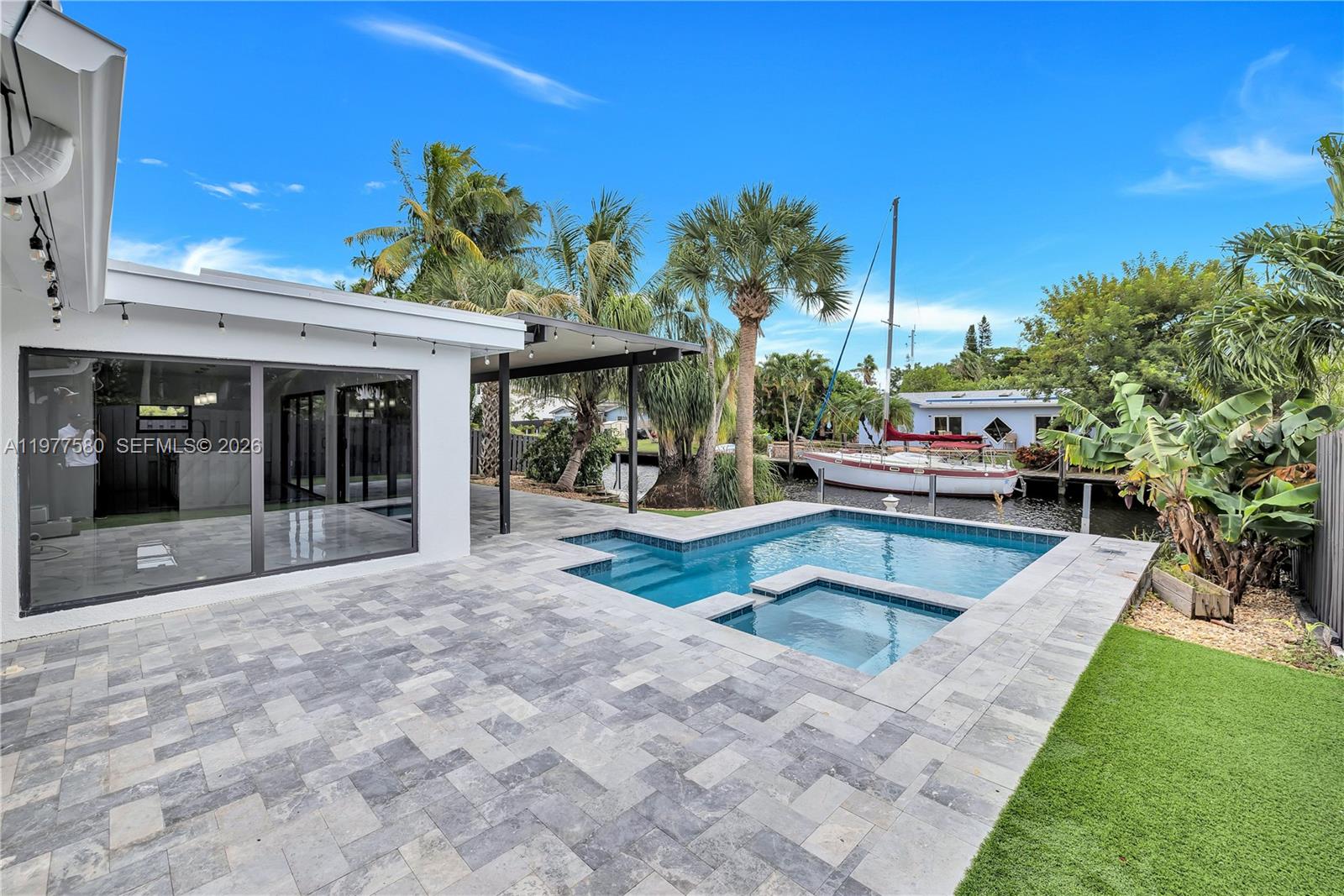 GILL ISLES - Residential Lease