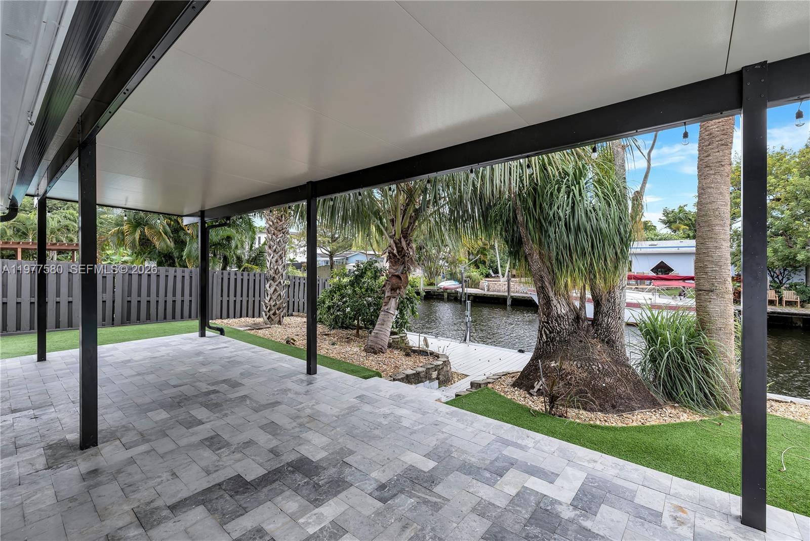 GILL ISLES - Residential Lease