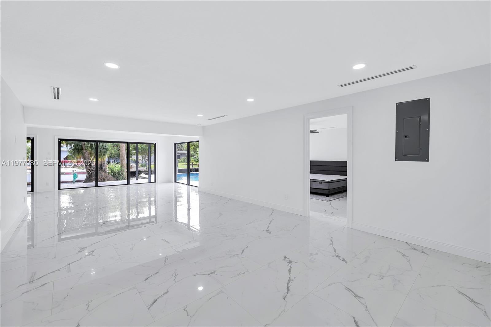GILL ISLES - Residential Lease