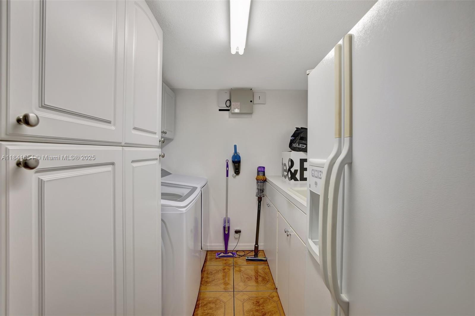 ROYAL PALM VISTA 1ST ADD - Residential