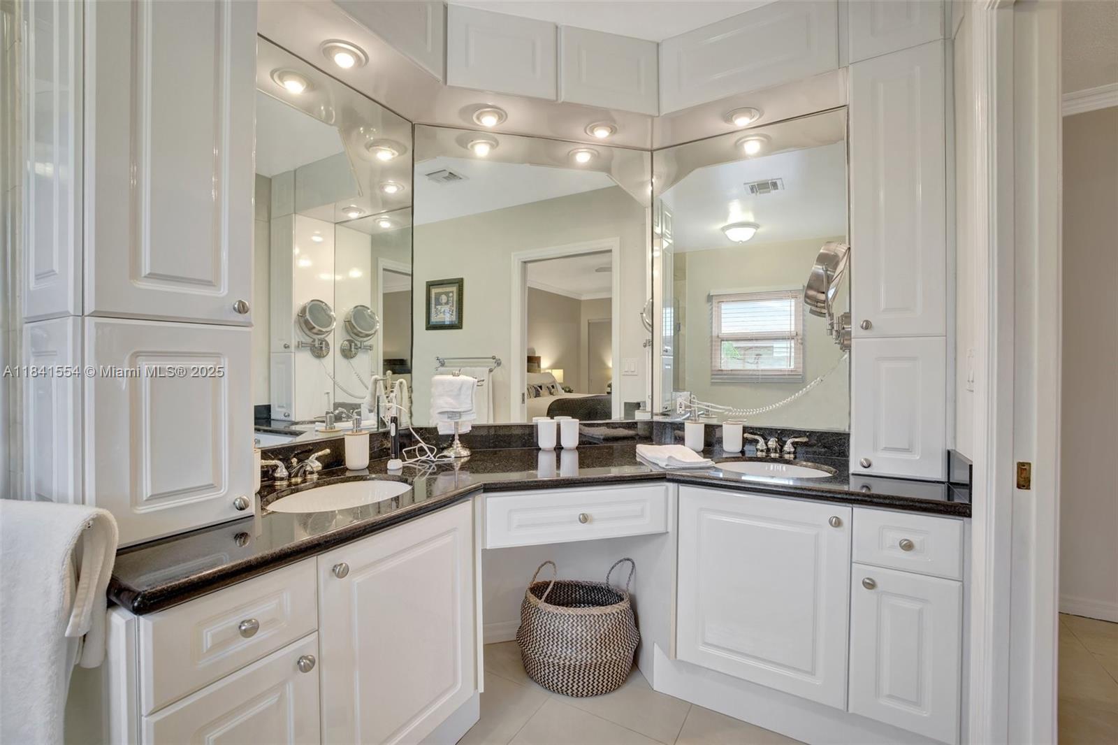 ROYAL PALM VISTA 1ST ADD - Residential