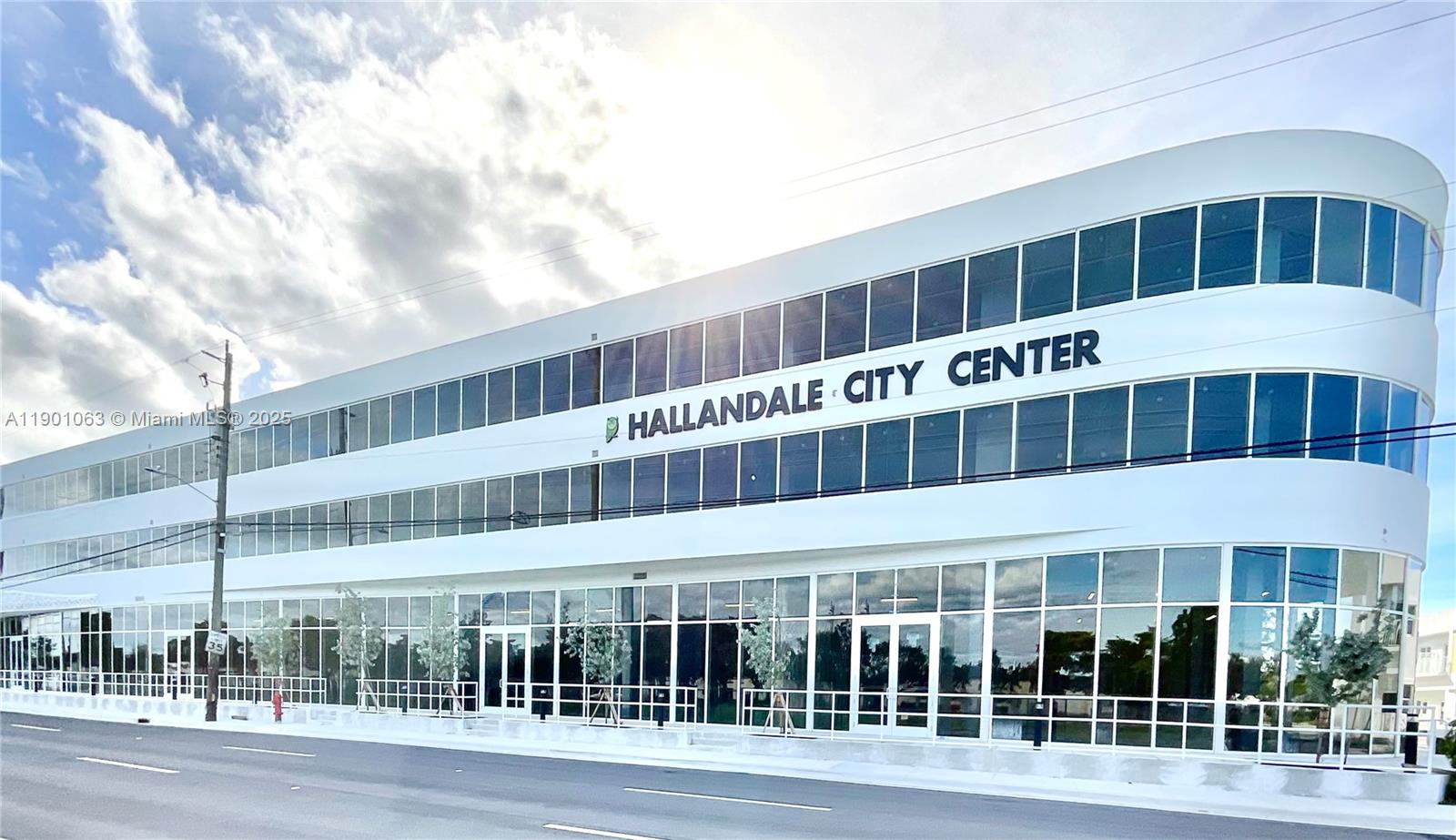 504 NW 1st Ave #6, Hallandale Beach, FL, 33009/$340,000 2 504 NW 1st Ave #6