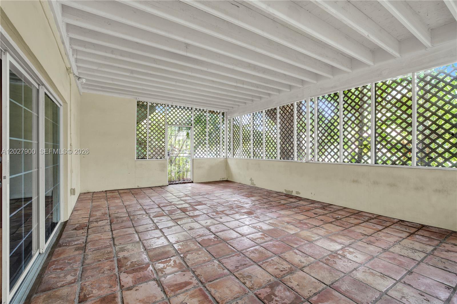 KENDALL GARDENS - Residential