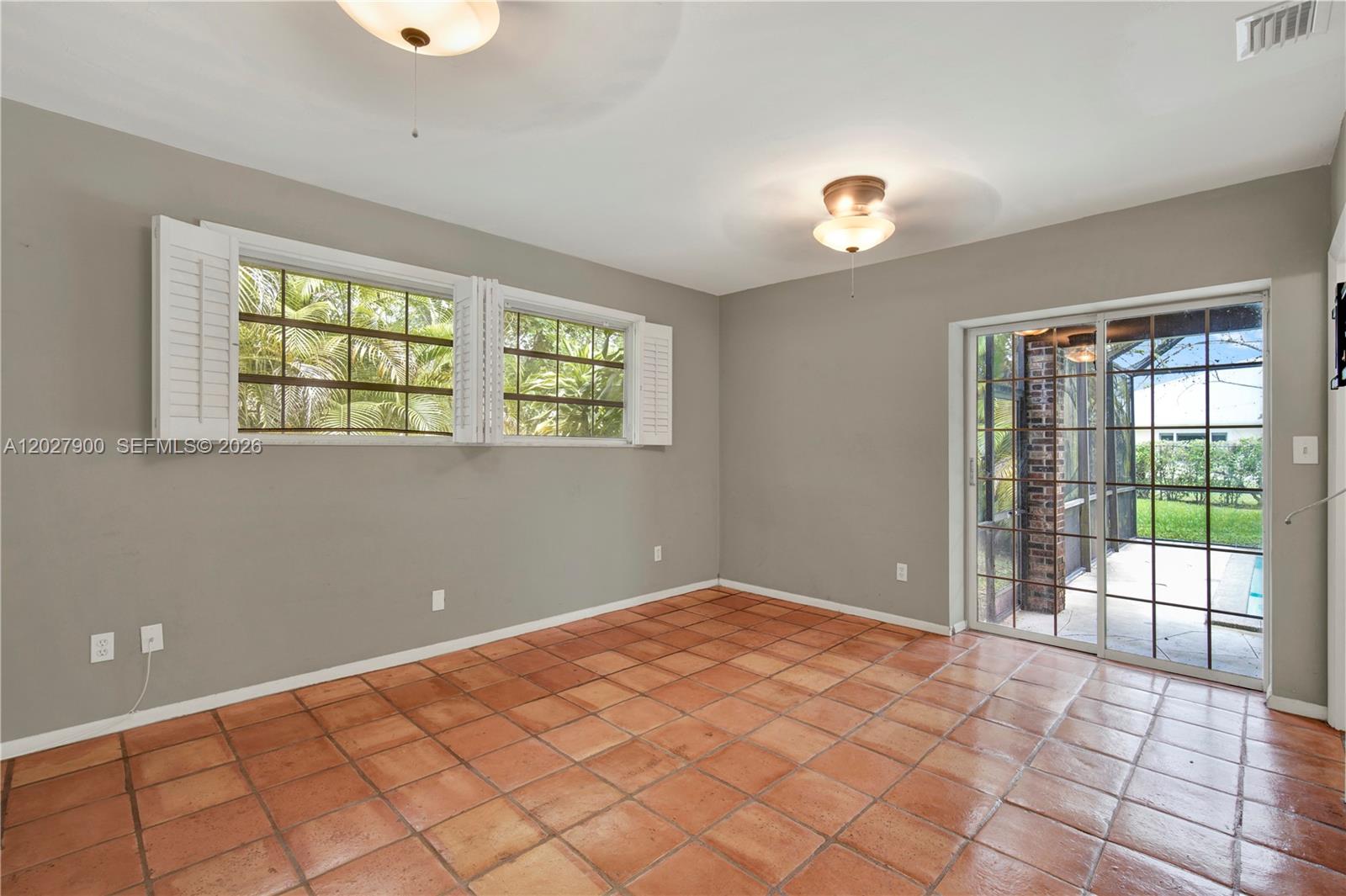 KENDALL GARDENS - Residential