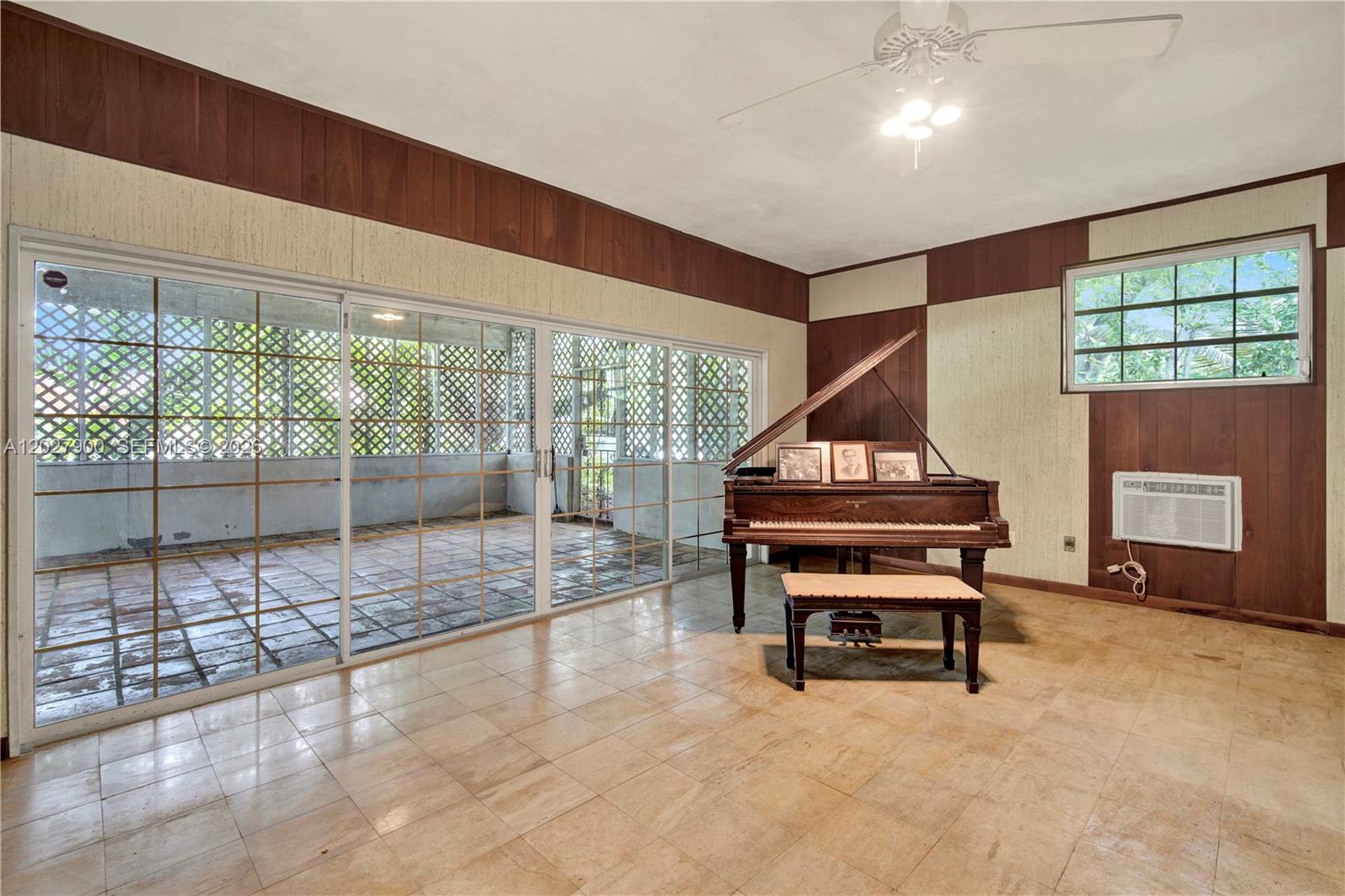 KENDALL GARDENS - Residential