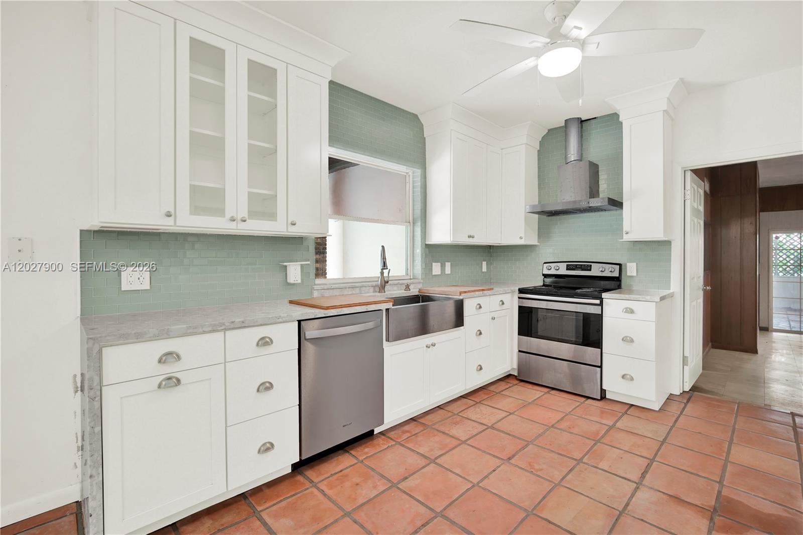 KENDALL GARDENS - Residential