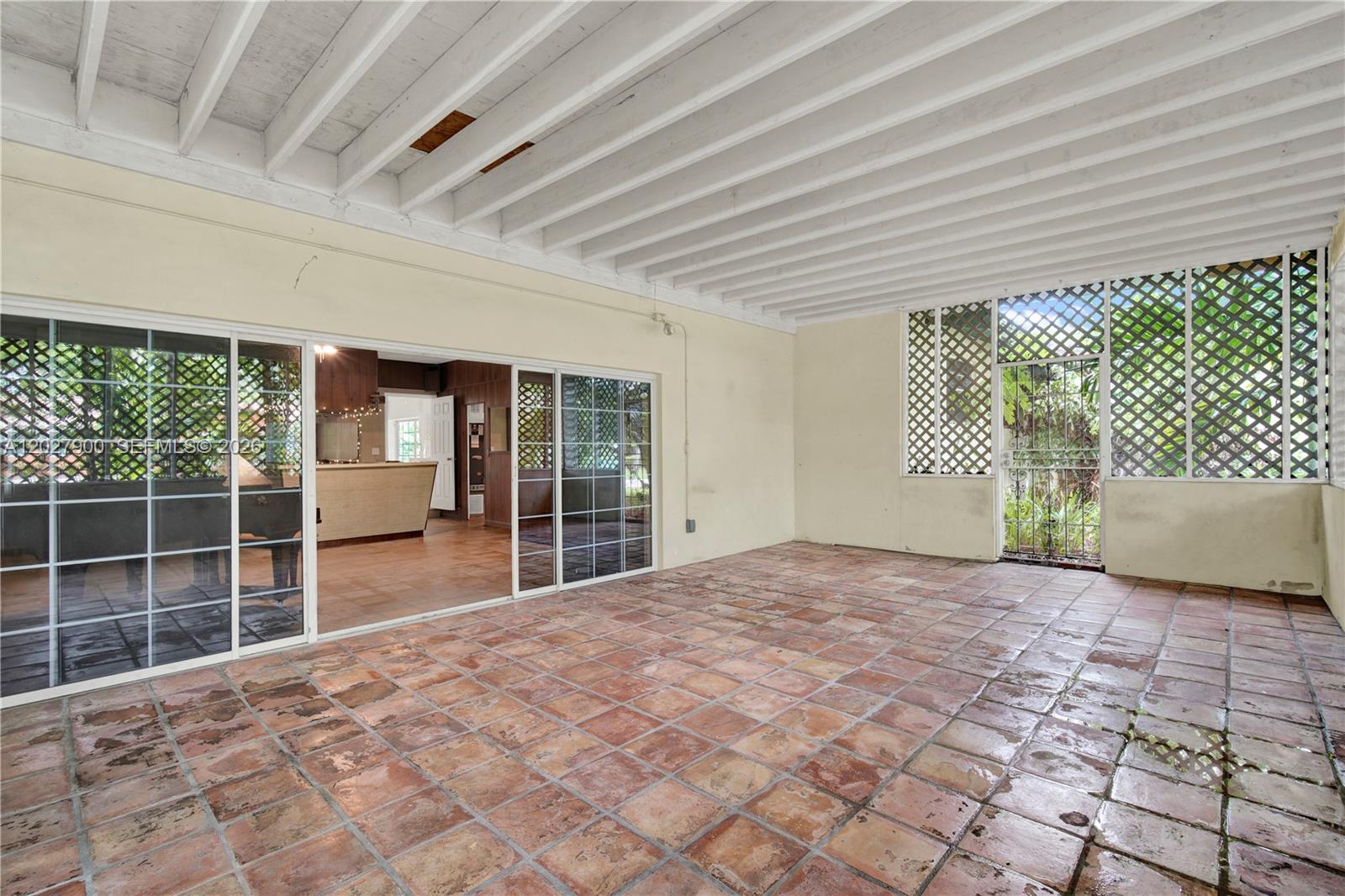 KENDALL GARDENS - Residential