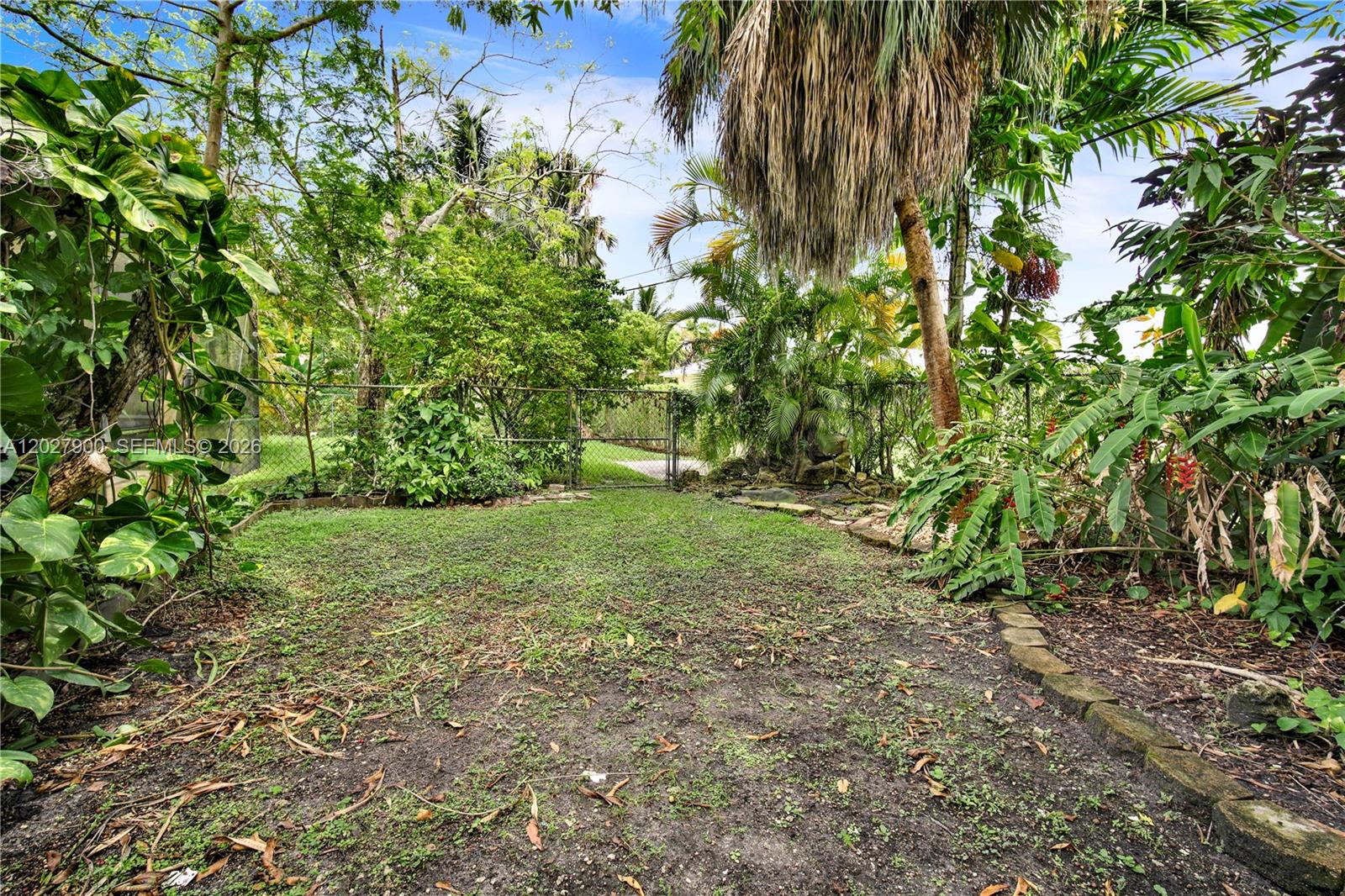 KENDALL GARDENS - Residential