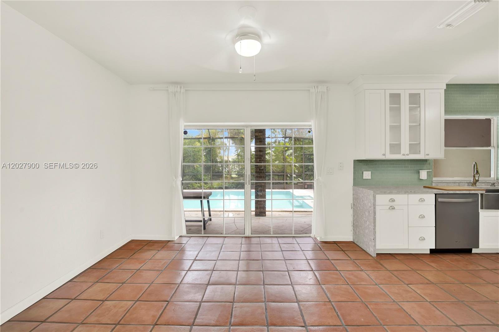 KENDALL GARDENS - Residential