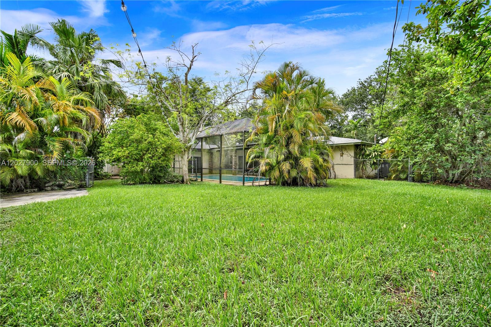 KENDALL GARDENS - Residential