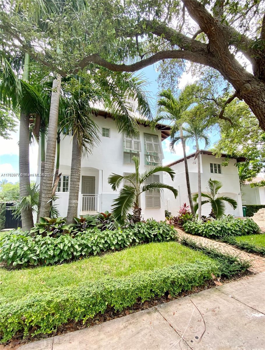 TROPICAL ISLE HOMES SUB 4 - Residential Lease