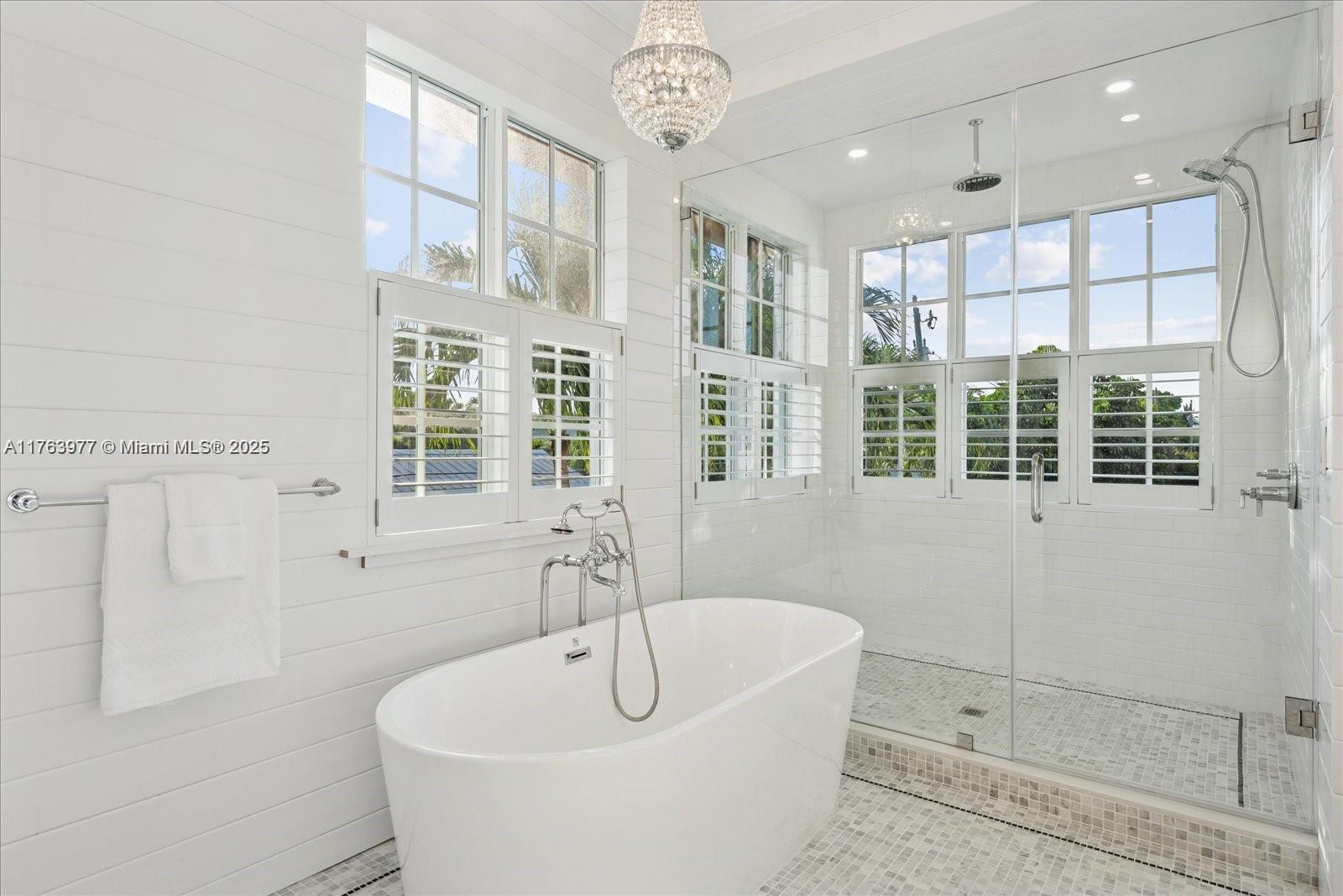 TROPICAL ISLE HOMES SUB 4 - Residential Lease