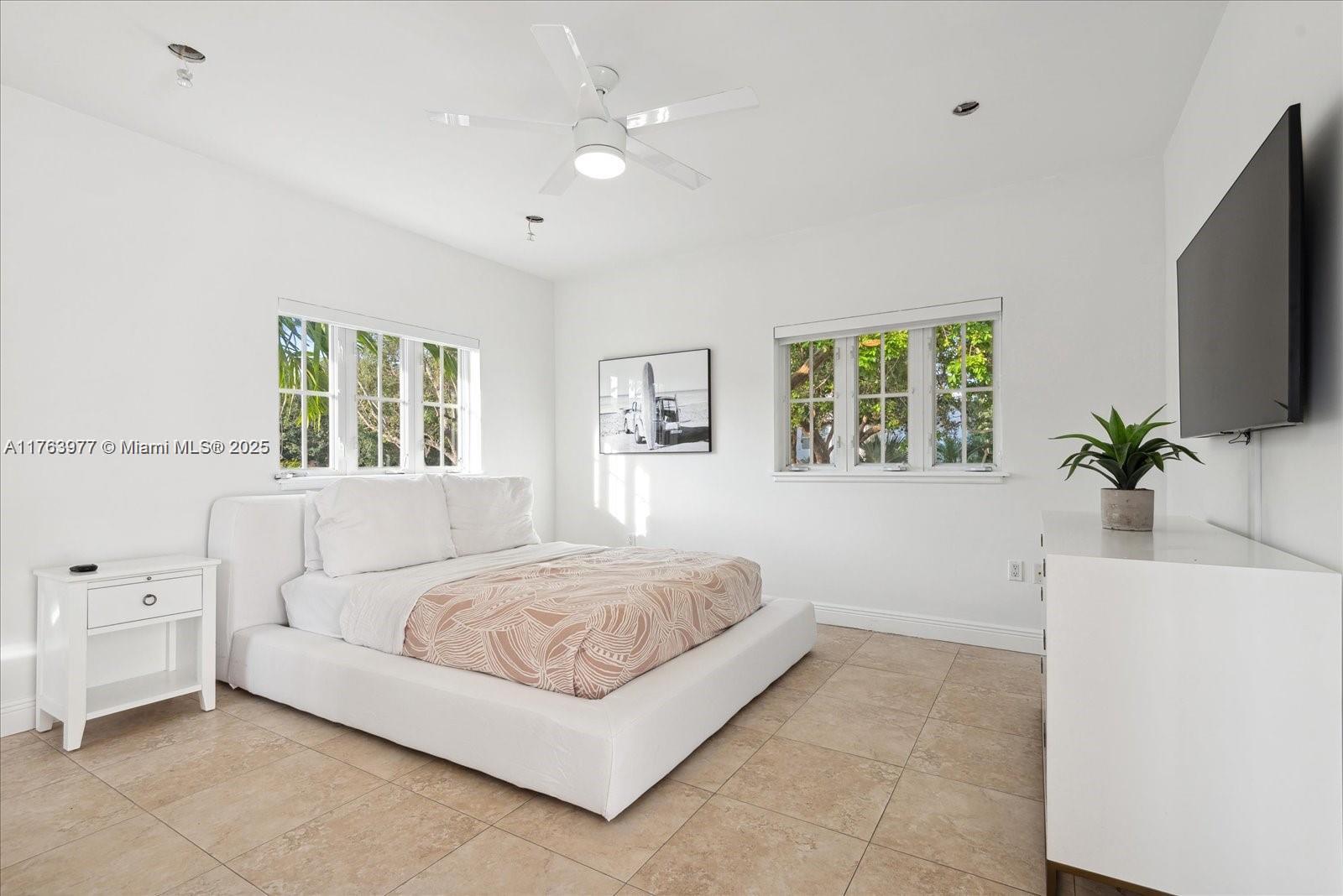 TROPICAL ISLE HOMES SUB 4 - Residential Lease