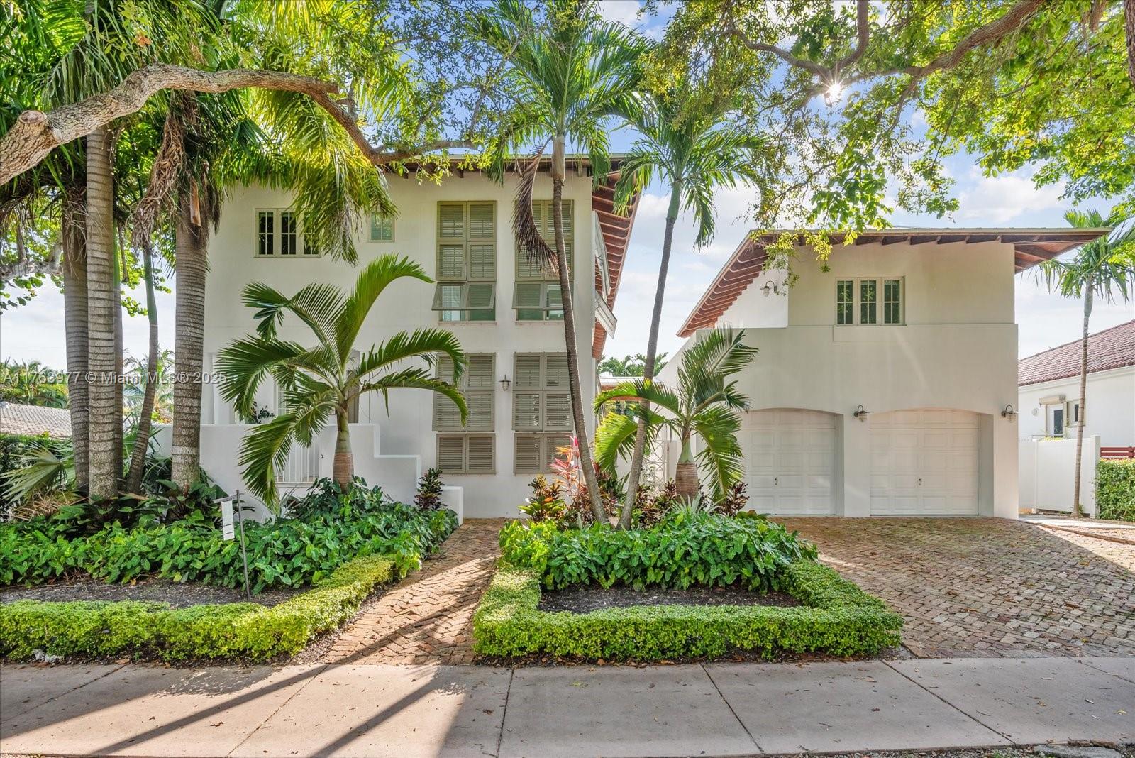 Rental Property at 350 E Woodcrest Rd, Key Biscayne, Miami-Dade County, Florida - Bedrooms: 6 
Bathrooms: 6  - $27,000 MO.