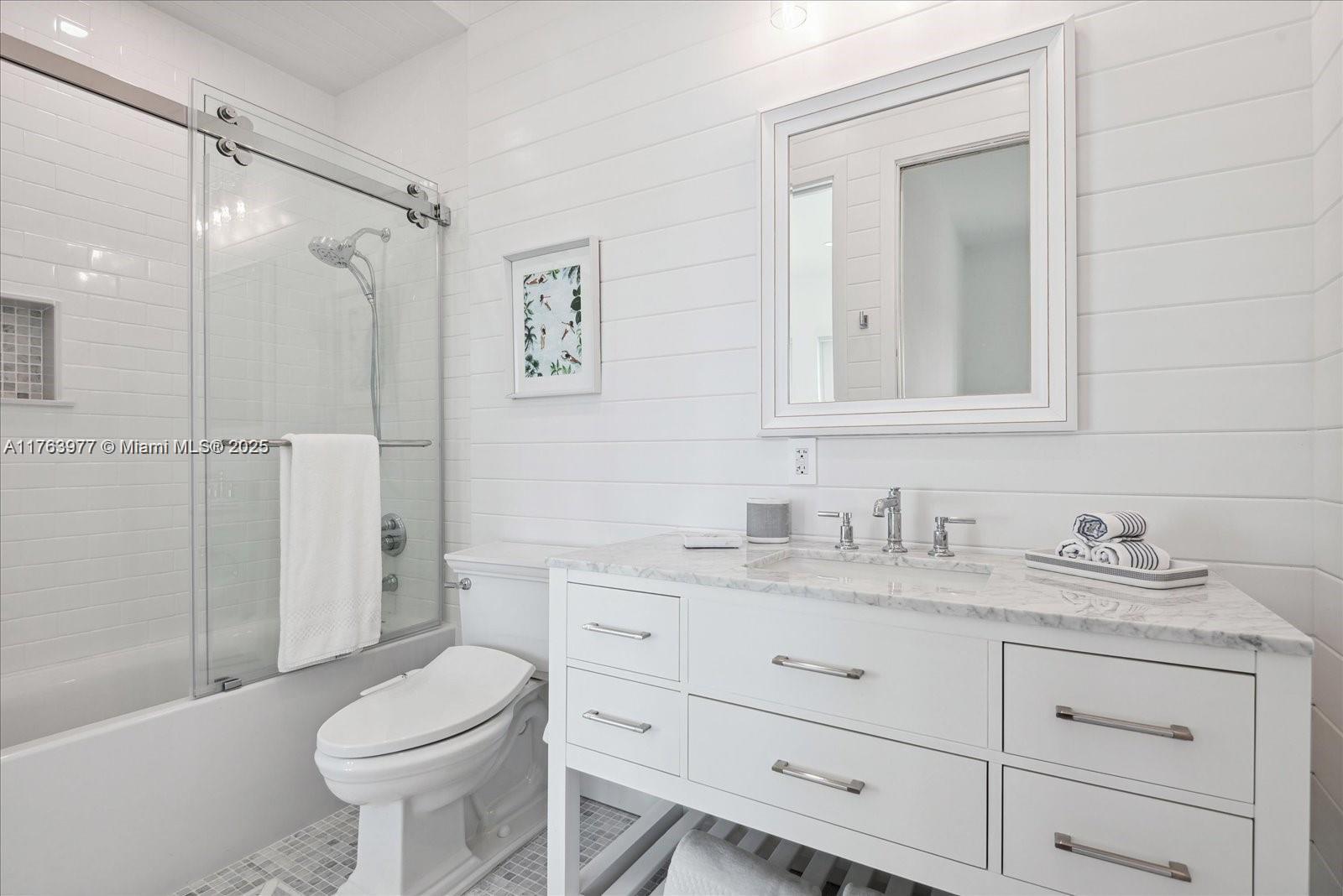 TROPICAL ISLE HOMES SUB 4 - Residential Lease