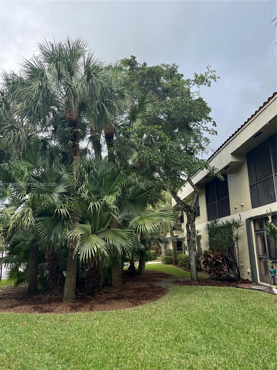 CENTERPOINTE CONDO - Residential