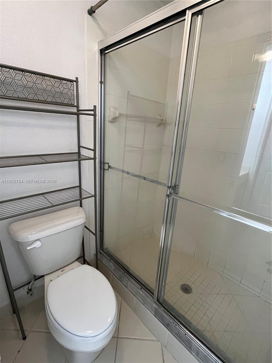 CENTERPOINTE CONDO - Residential