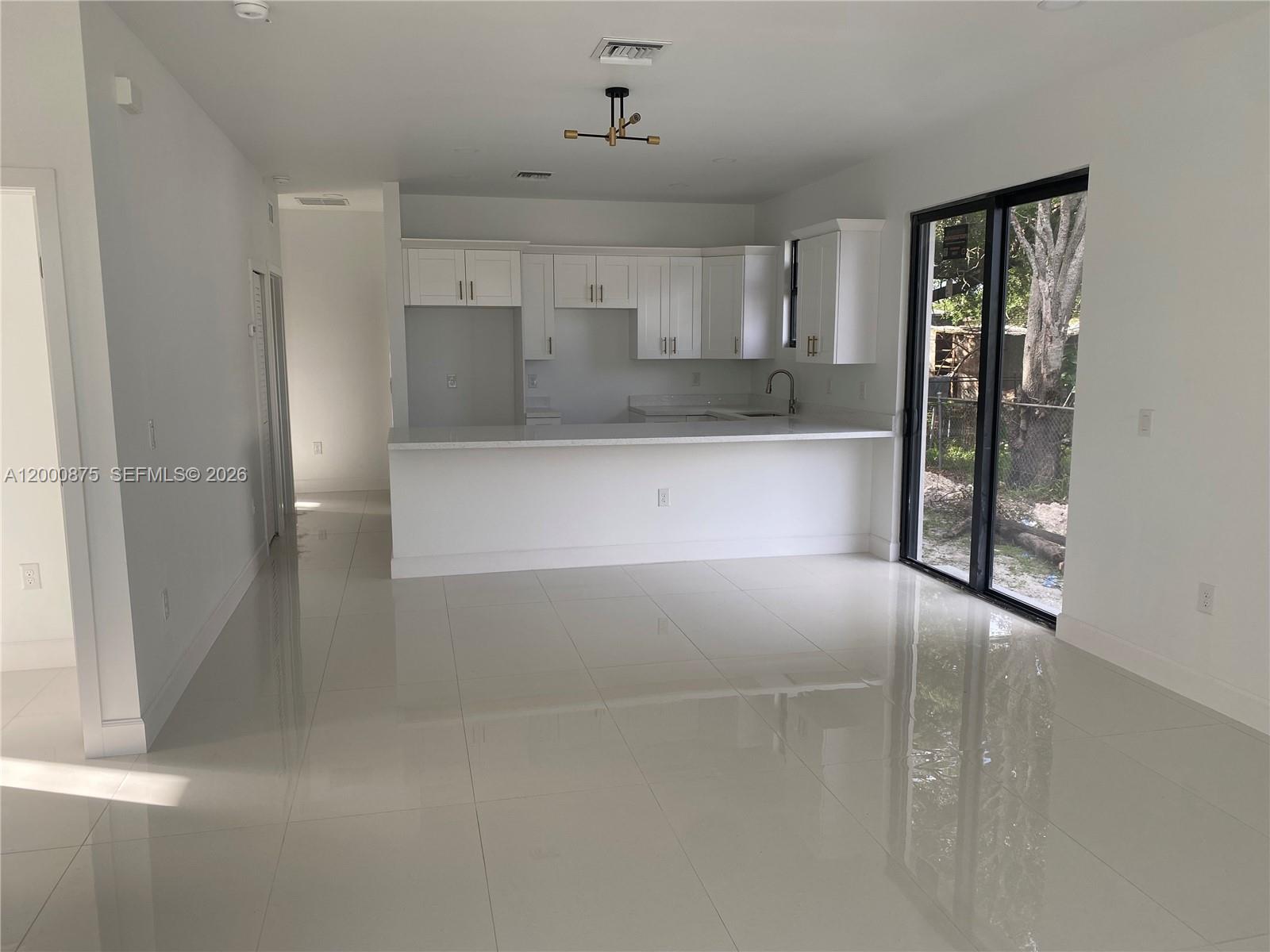 MAGNOLIA GARDENS CONSOLID - Residential Lease