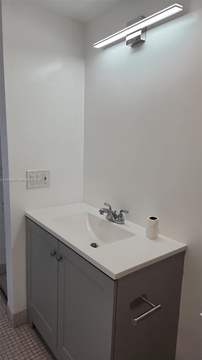 MANORS OF INVERRARY XI - Residential