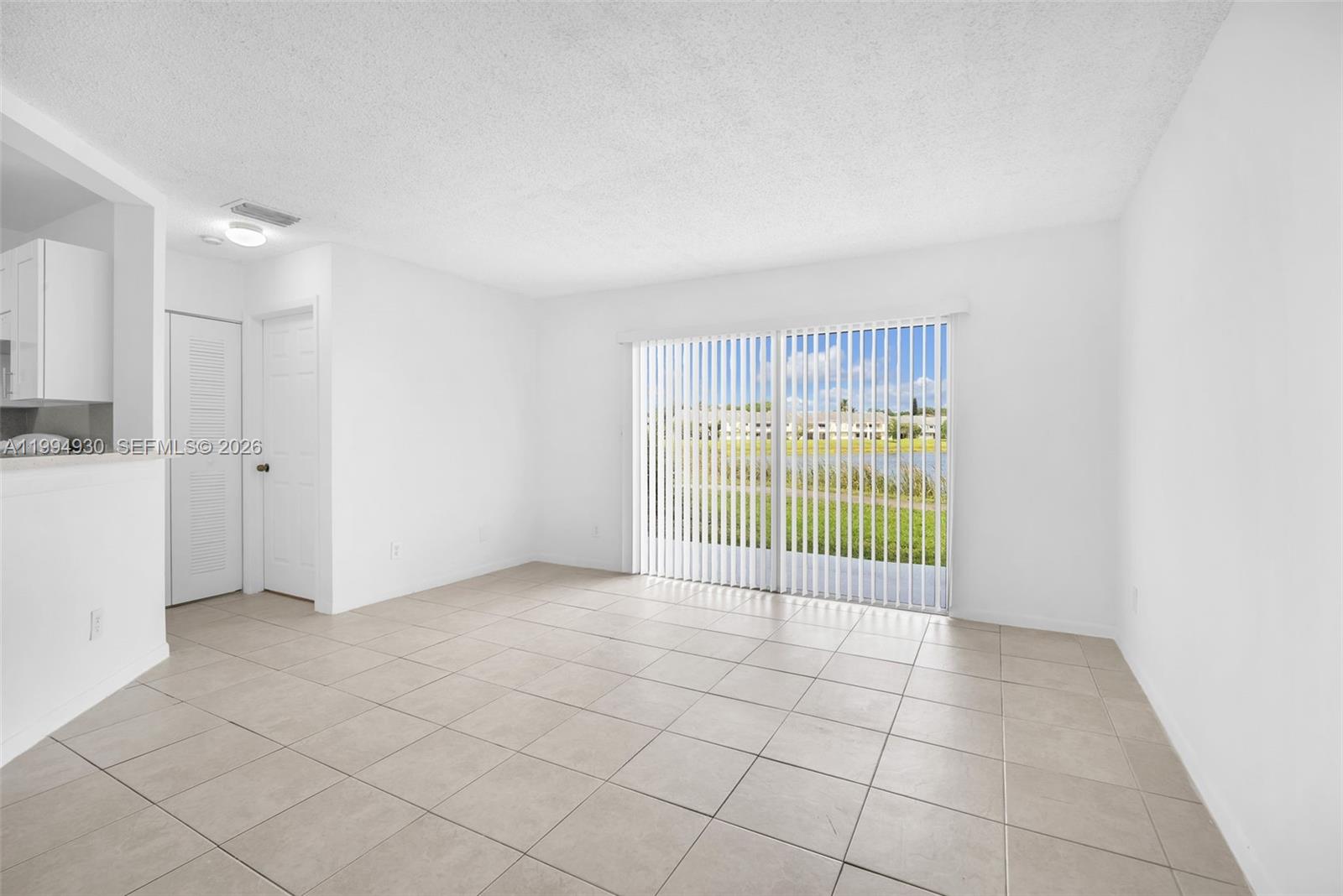 SUMMER LAKE - Residential Lease