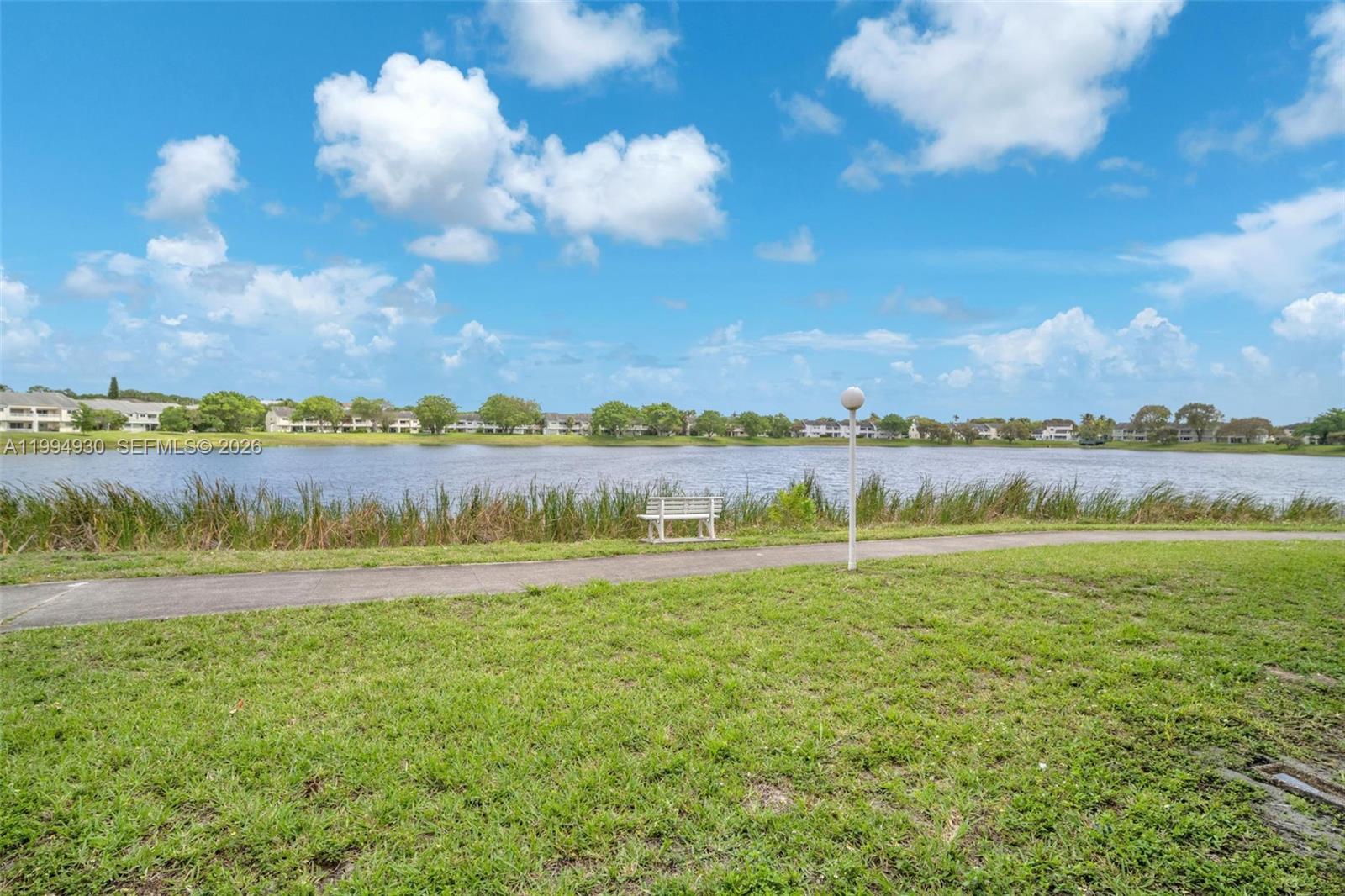 SUMMER LAKE - Residential Lease