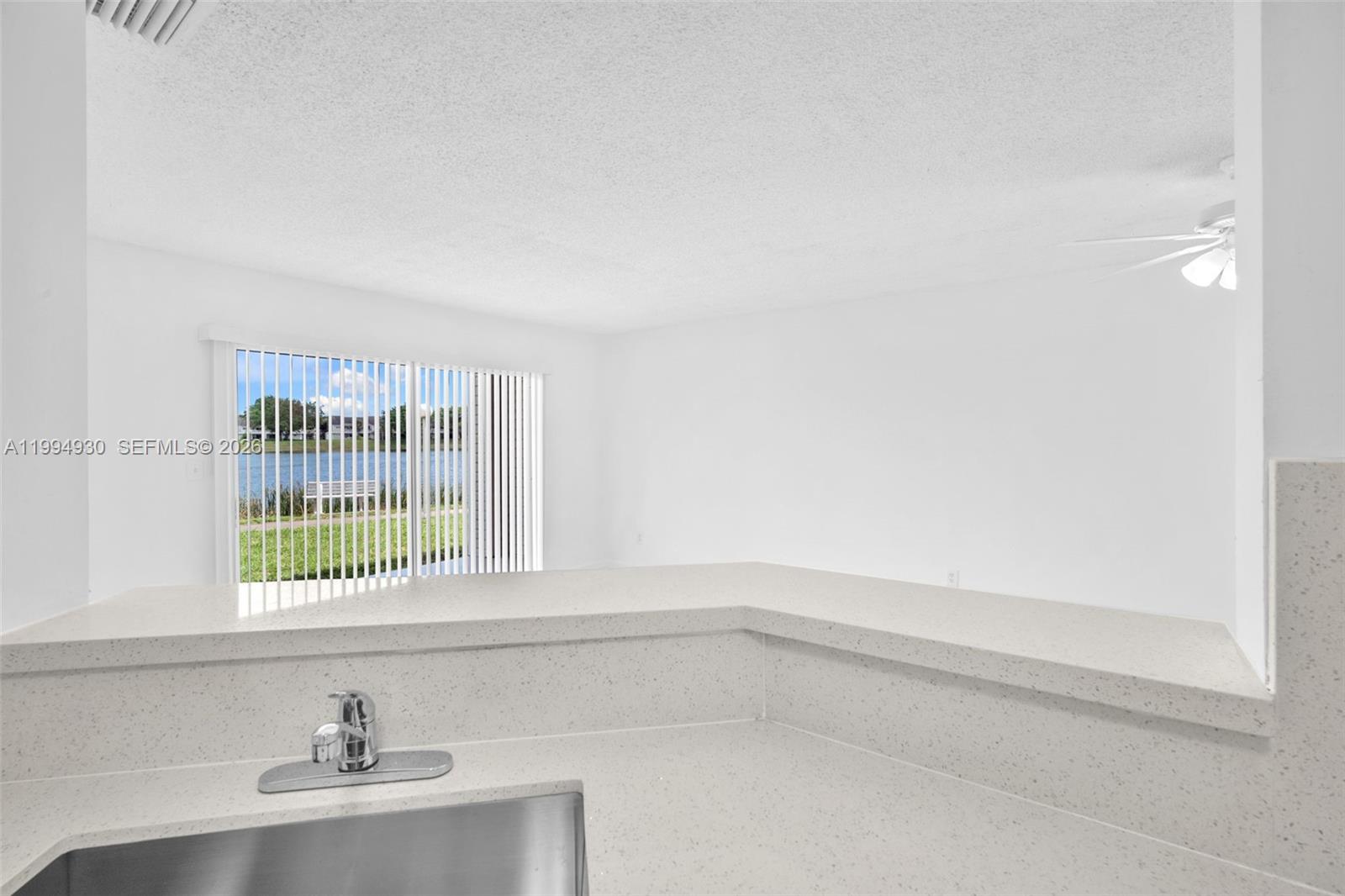 SUMMER LAKE - Residential Lease