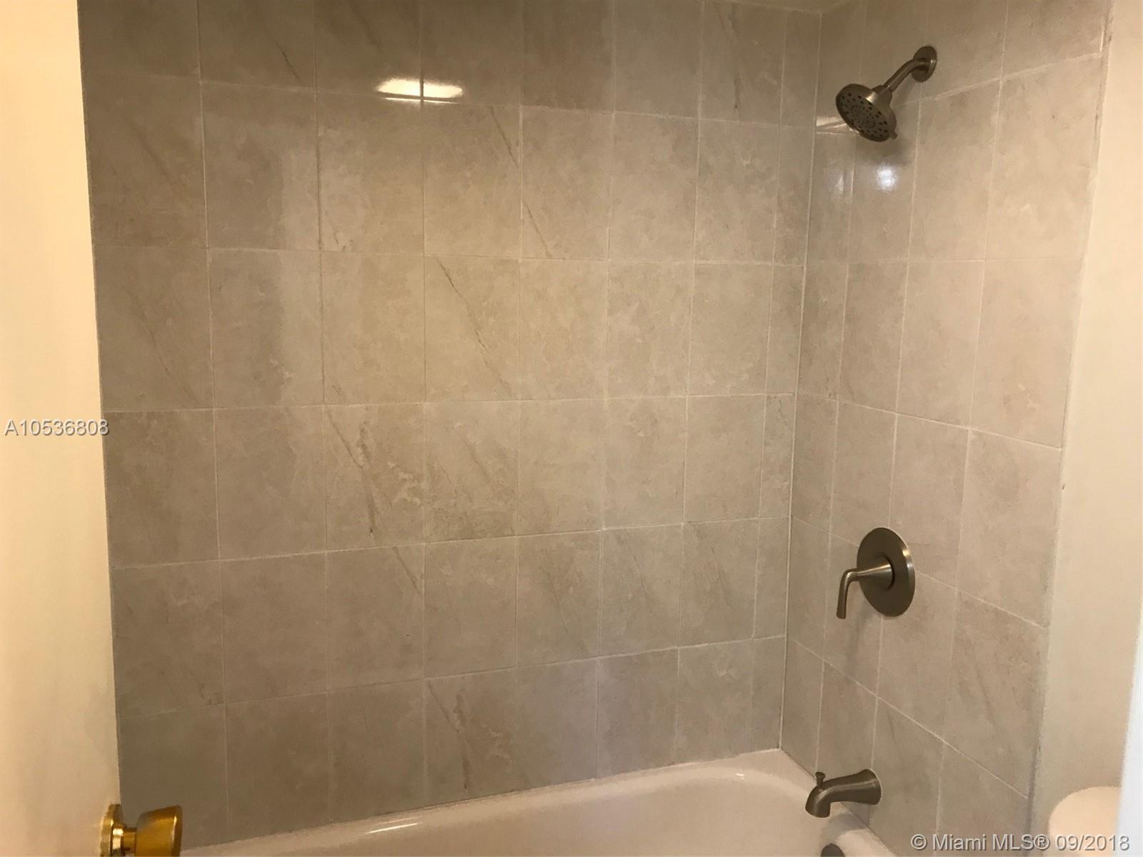 BISCAYA III CONDO - Residential