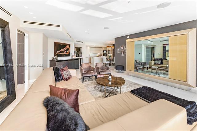 ICON CONDO - Residential