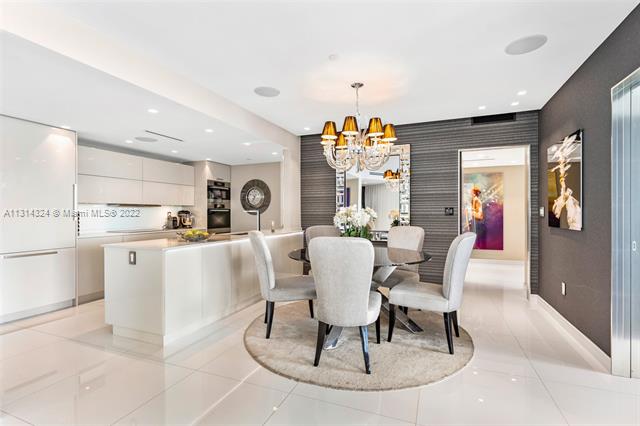 ICON CONDO - Residential