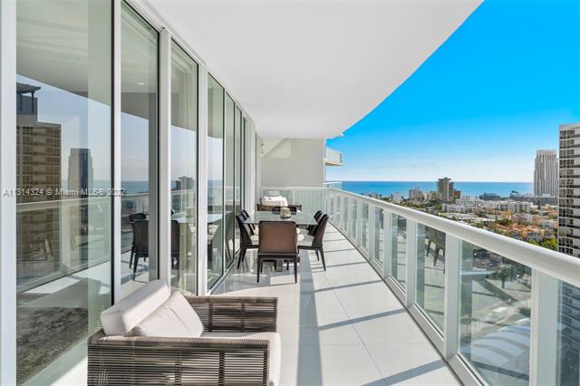 ICON CONDO - Residential