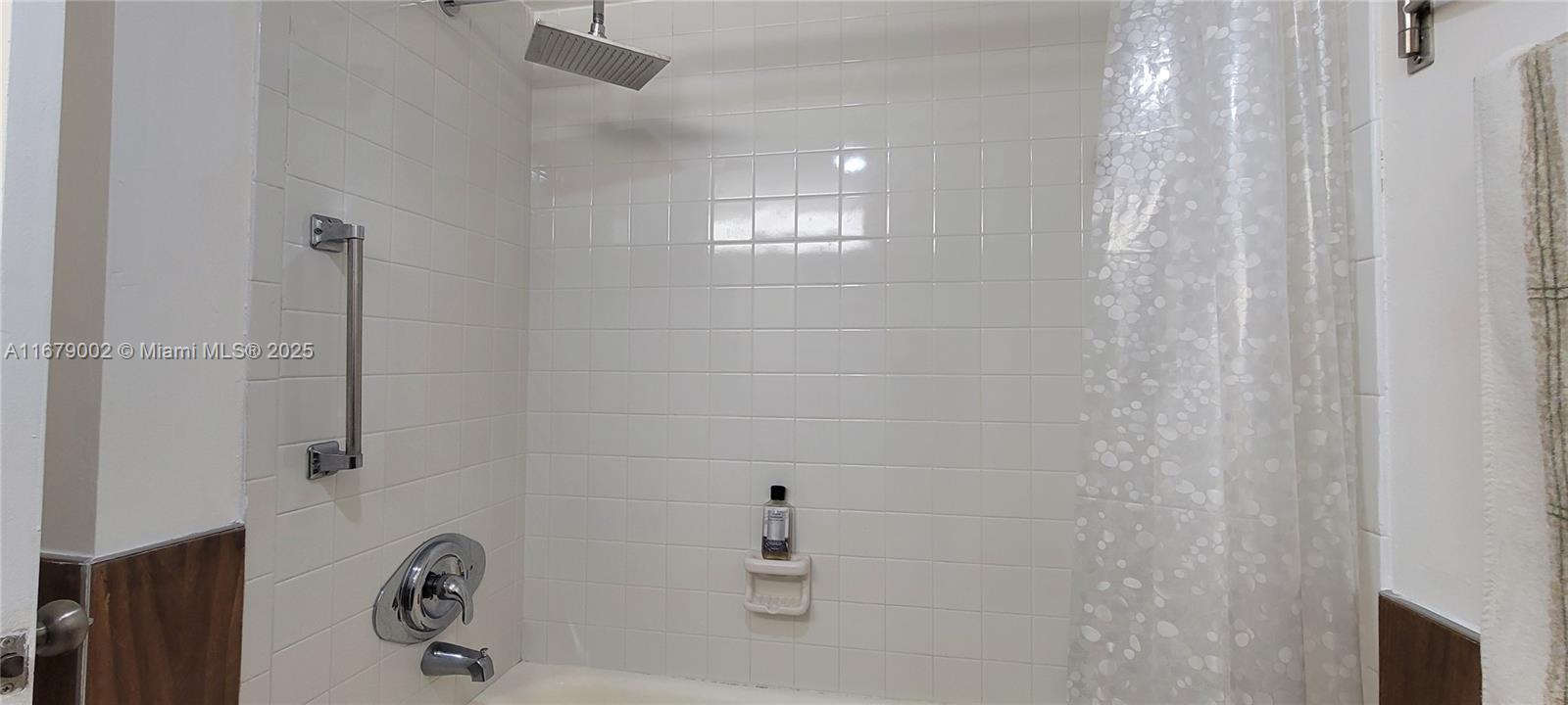 BOCA TEECA CONDO 5 - Residential Lease