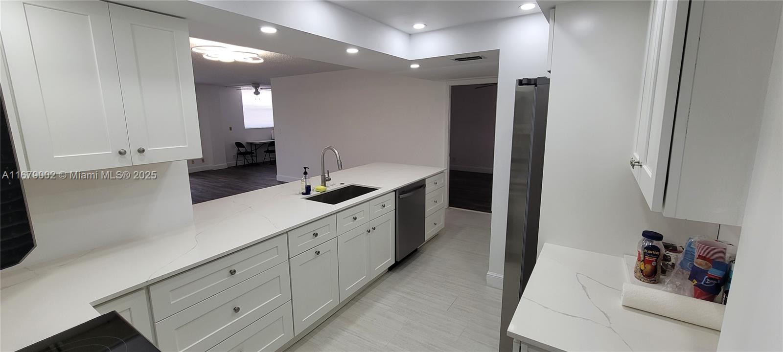 BOCA TEECA CONDO 5 - Residential Lease