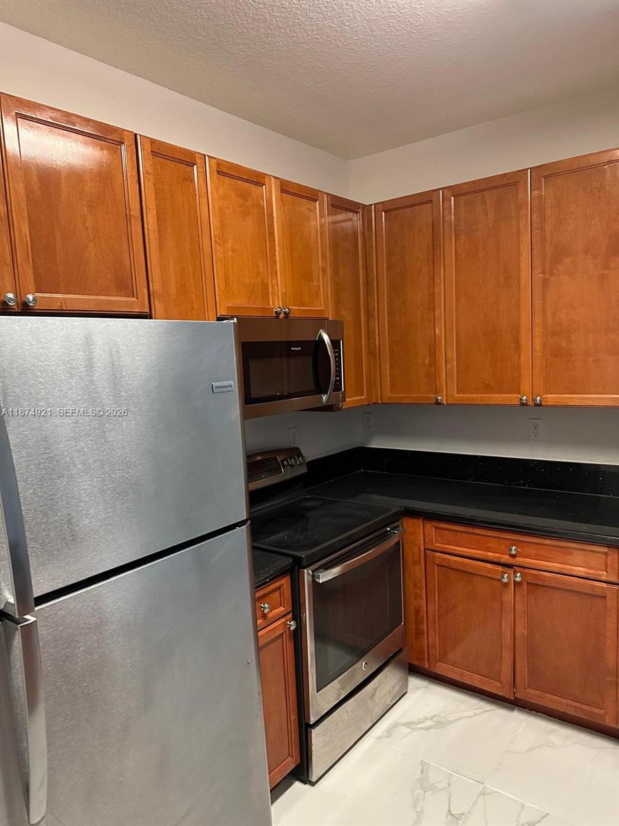 BOARDWALK AT VIZCAYA COND - Residential