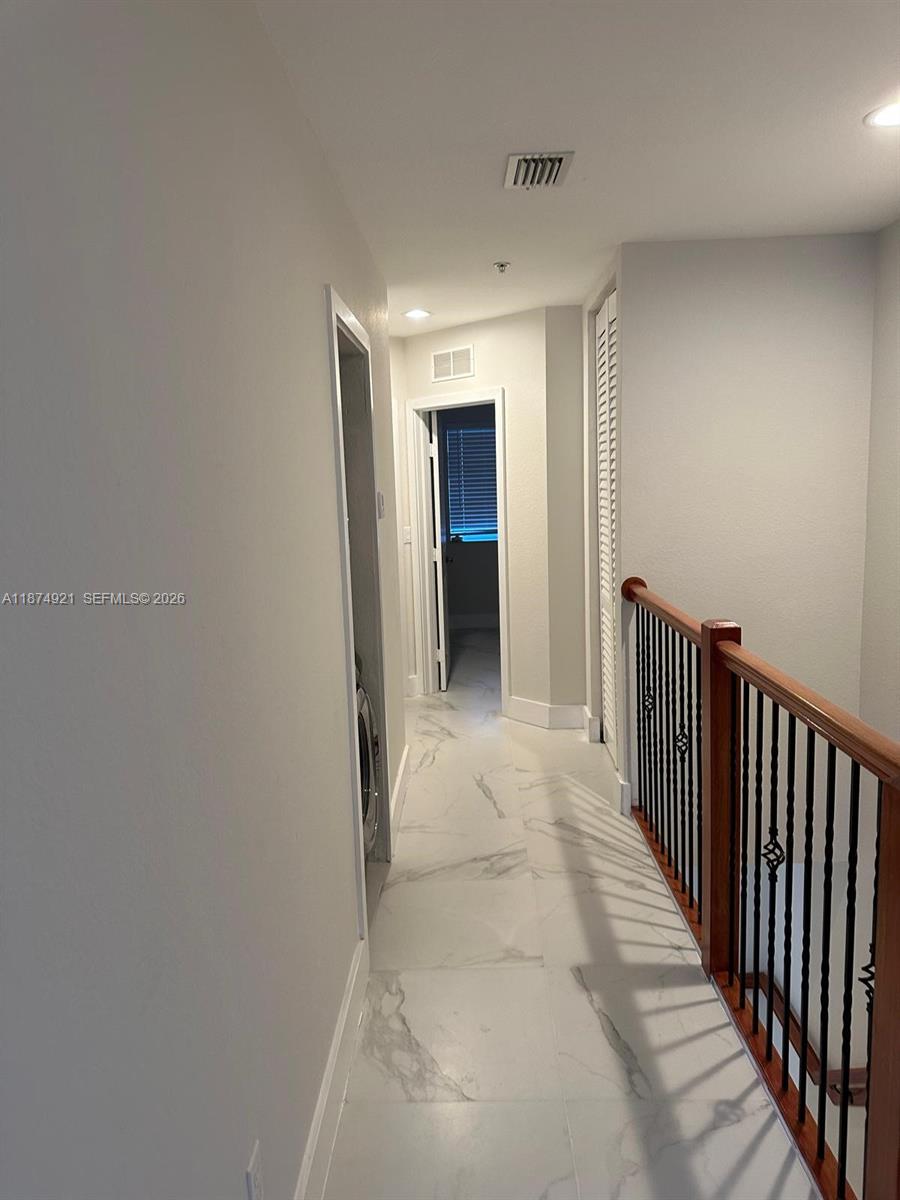 BOARDWALK AT VIZCAYA COND - Residential