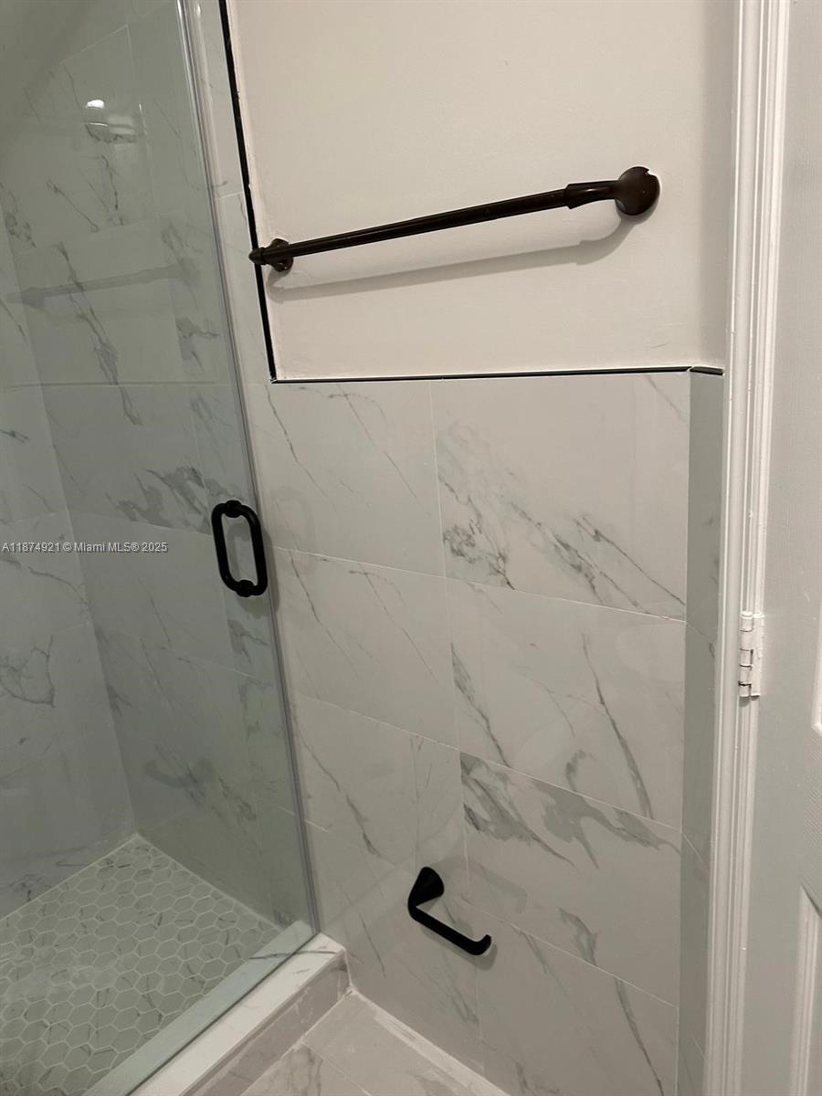 BOARDWALK AT VIZCAYA COND - Residential