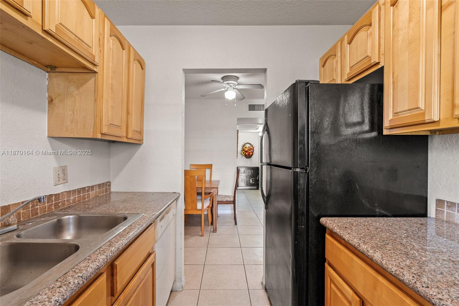 View photos, virtual tours, details... 200 Croton Ave 104