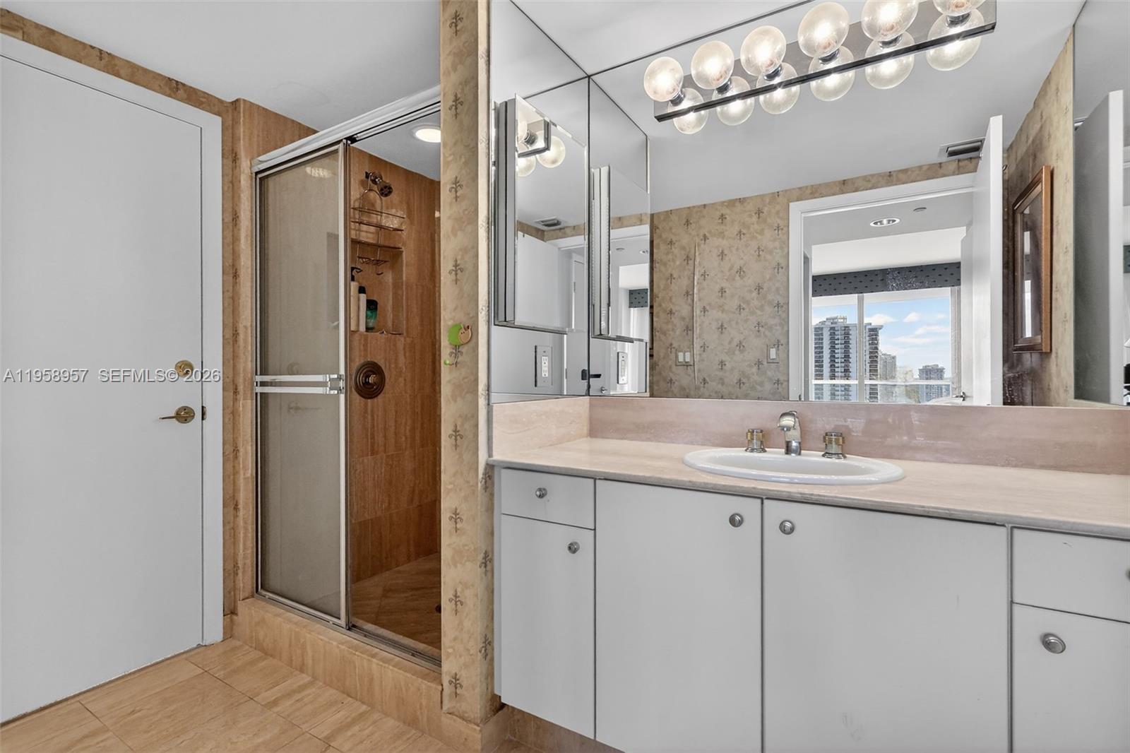 7000 ISL BLVD WILLIAMS IS - Residential